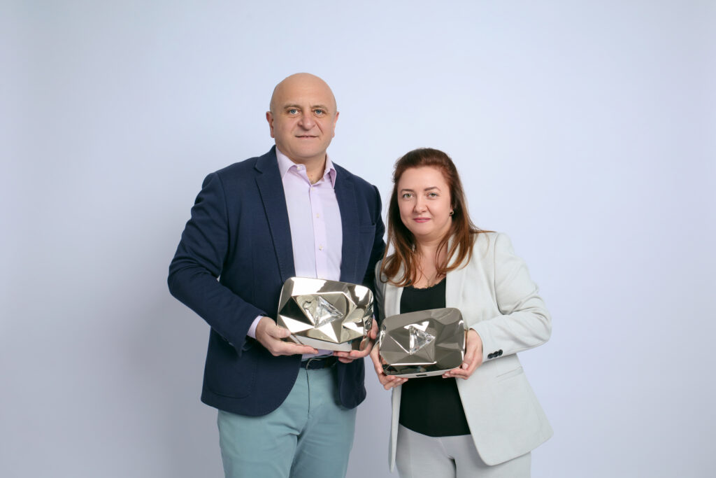 Cum a transformat Alexandru Badan cântecele copilăriei într-un fenomen mondial: Totul a început cu 200 de euro și un Crăciun fără cadouri