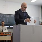 Mesajul lui Ilie Bolojan la vot: Decizia de azi va influența viitorul copiilor noștri