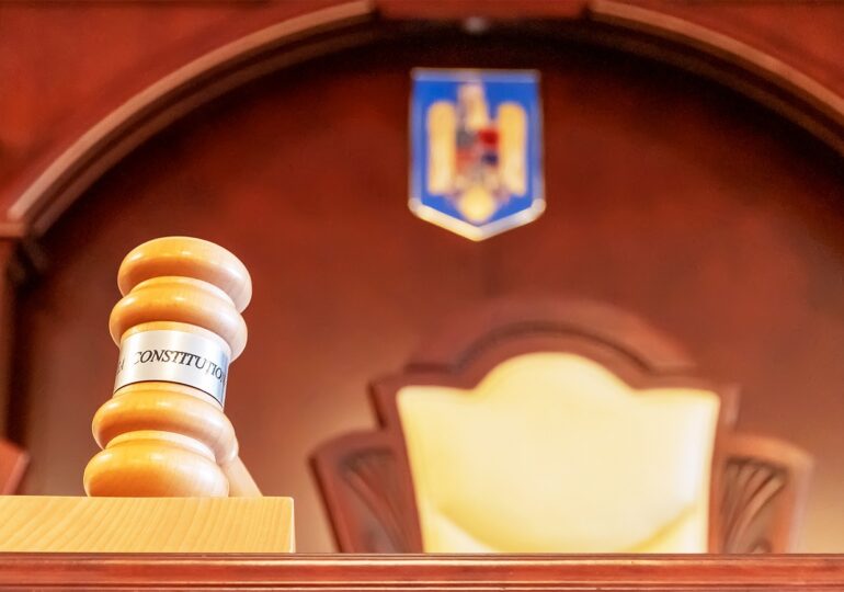 Reacții după decizia CCR. USR spune că declarațiile de avere erau "pistol cu apă" și propune revizuirea rapidă a legislației. Nicușor Dan vede o contradicție