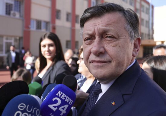 galerie foto cu Candidați la vot alegeri prezidențiale 2025
