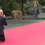 Premierul Albaniei, Edi Rama, în genunchi în fața Giorgiei Meloni (Video)