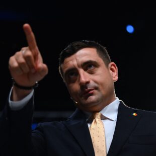 George Simion, AUR, România