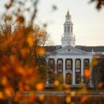 Un judecător suspendă decizia lui Trump de a bloca înscrierea studenților străini la Harvard
