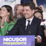 Nicușor Dan anunță că începe de luni discuțiile cu partidele: Guvernul, în câteva săptămâni. PSD are o tensiune internă pe care trebuie să și-o rezolve