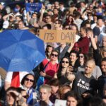 Mii de persoane la mitingul lui Nicușor Dan: „După această săptămână, România va avea autorități care să lucreze pentru români”