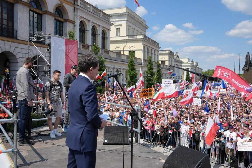Nicușor Dan Varșova miting