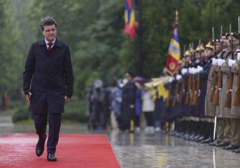 Dezvrăjirea: Președintele Nicușor Dan a aruncat mănușa, într-un discurs cu dublă miză