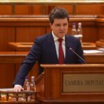 Associated Press: Noul președinte al României a depus jurământul. Criza politică se atenuează, dar la orizont se profilează provocări