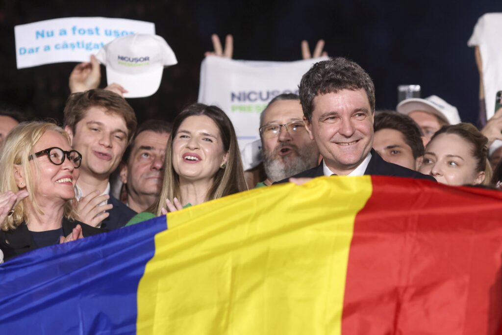 Liderii europeni îl felicită pe Nicușor Dan. Cu președintele Macron a vorbit la telefon