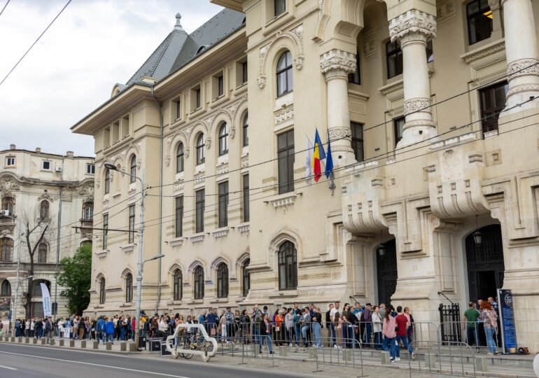 Noaptea Muzeelor - Primăria Capitalei își deschide porțile fix înainte de alegeri