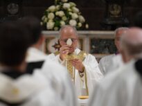 Papa Leon anunță va fi supus unei intervenții chirurgicale, după ce i-a fost găsit un nodul la plămâni