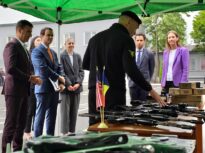 Trump ar vrea să deporteze imigranți în R. Moldova. Deocamdată a început cu donații de echipamente pentru poliție