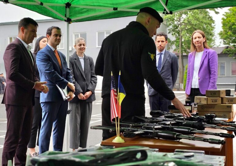 Trump ar vrea să deporteze imigranți în R. Moldova. Deocamdată a început cu donații de echipamente pentru poliție