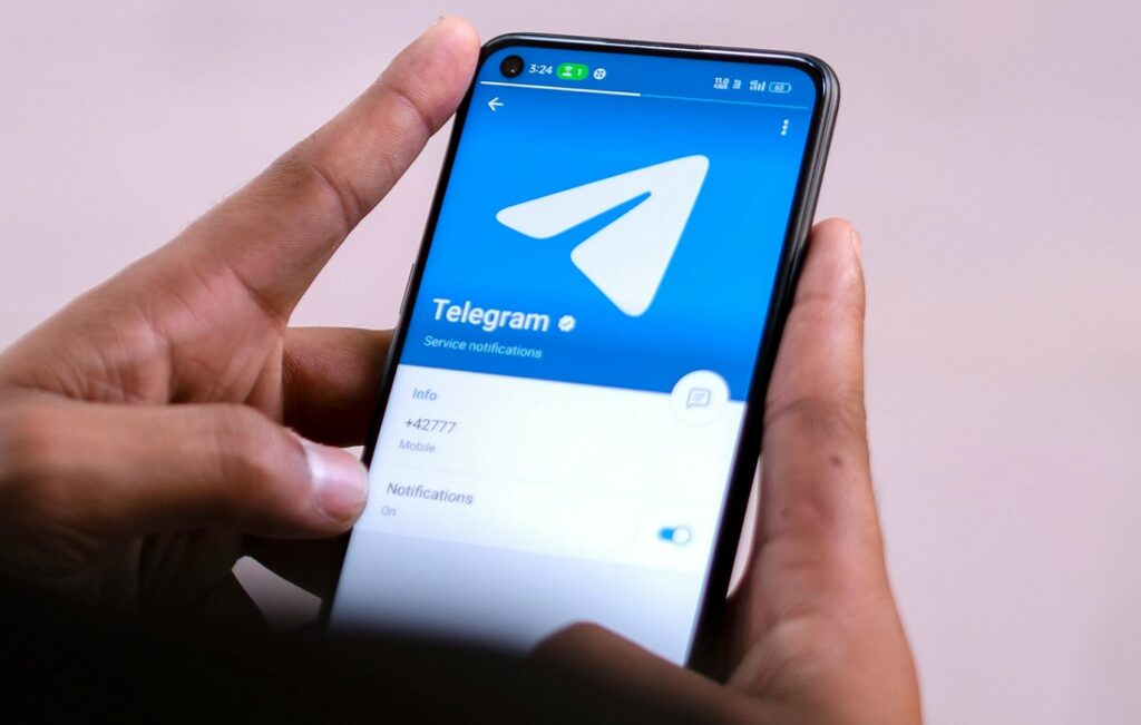 Fondatorul Telegram susține că șeful serviciilor secrete din Franța i-a cerut să interzică vocile conservatoare din România. Reacția lui Elon Musk