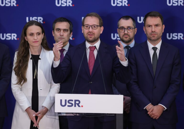 Luptă pentru șefia USR: Dominic Fritz și Violeta Alexandru, printre cei 9 candidați validați. Când sunt alegerile