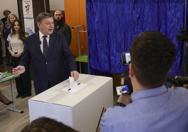 Crin Antonescu a votat pentru o Românie unită și demnă