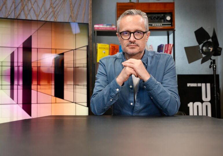 Dragoș Stanca, în fața liderilor de business: “Sub 5% din știrile care ajung la români sunt reale și de interes public, iar consecințele se văd: democrația e în criză”. Ce soluții există?