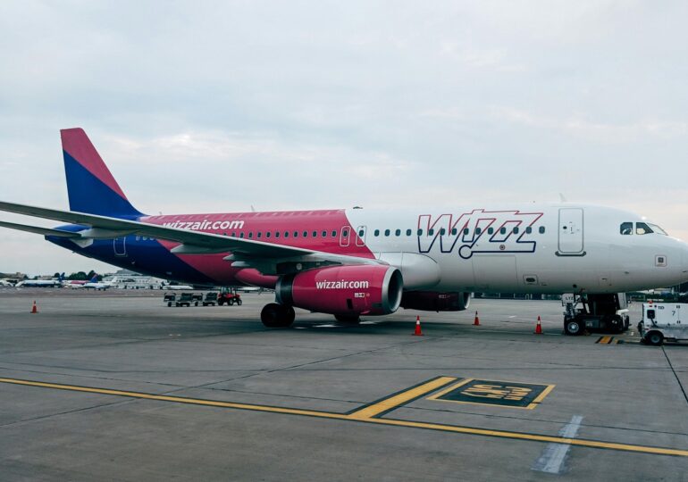 Mai mulți pasageri s-au bătut într-un avion Wizz Air, înainte de decolarea din București