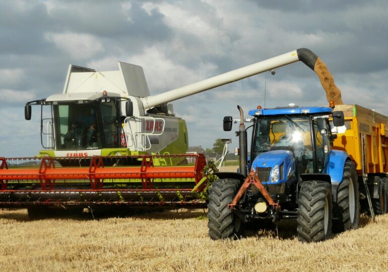 Lovitură pentru Ucraina. Uniunea Europeană îi taie din facilități pentru a-și proteja fermierii