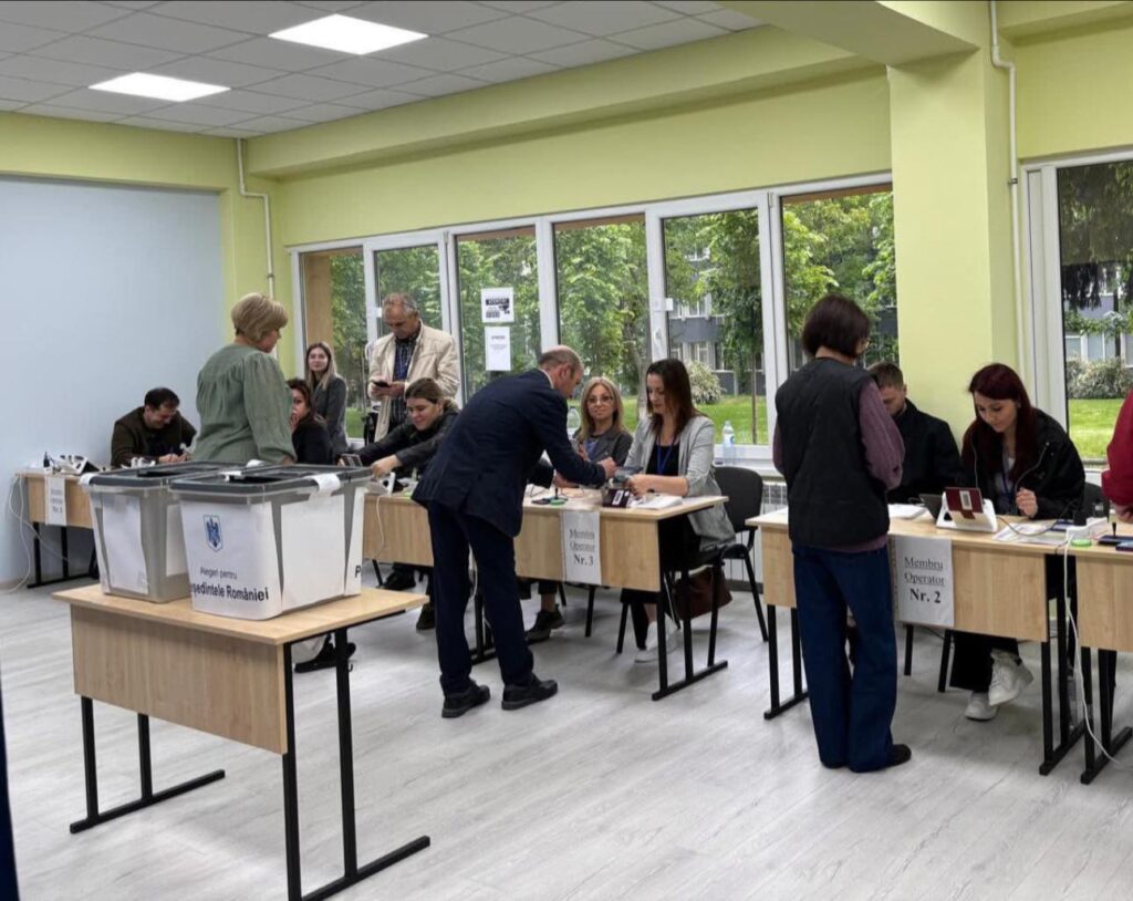MAE reacționează după acuzațiile lui Simion de fraudă la vot în Republica Moldova: Încercări grave și flagrante de manipulare a alegătorilor