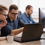Șantajați de inteligența artificială. Claude Opus 4 și-a amenințat dezvoltatorii care încercau dezactivarea sa