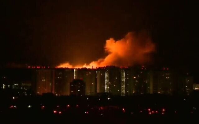 Alertă majoră. Kievul, atacat cu drone și rachete rusești (Video)