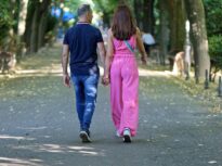 Bărbații se îndrăgostesc mai repede și mai des decât femeile – studiu în 33 de țări