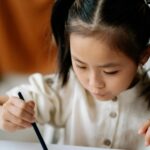 Milioane de elevi din China studiază inteligența artificială. „Învață să construiască roboți înainte să învețe să meargă pe bicicletă”