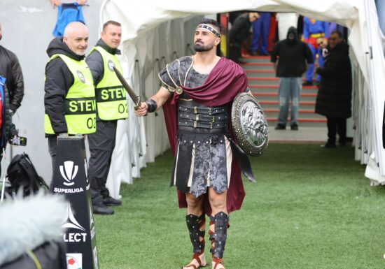 sarbatoare titlu FCSB