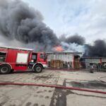 Incendiu puternic în București. O școală a fost închisă. Focul riscă să se extindă. A fost emis mesaj RO-Alert (Foto&Video)