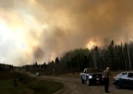 Incendii devastatoare în Canada: Doi morți și flăcări scăpate de sub control (Video)
