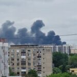 Incendiu puternic în București. O școală a fost închisă. Focul riscă să se extindă. A fost emis mesaj RO-Alert (Video)