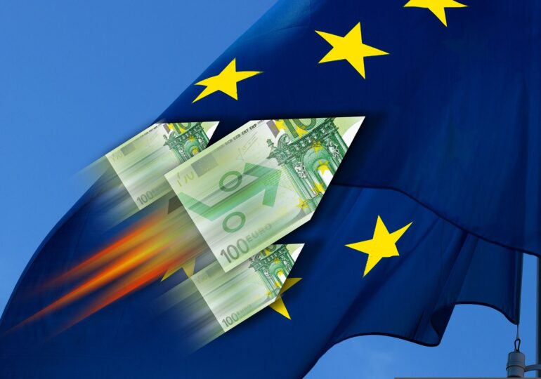Presa americană: Euro explodează după alegeri și demisia premierului