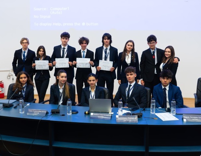 LaudeMUN 2025 - O nouă ediție de excelență în educația diplomatică
