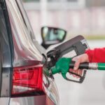 De ce Europa își regândește planul îndrăzneț de a elimina mașinile pe benzină și motorină