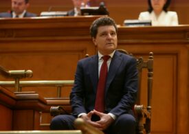 Aheea, fiica lui Nicușor Dan, l-a susținut în Parlament la învestire. De ce a rămas mama acasă
