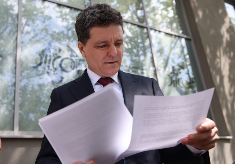 Nicușor Dan și-a depus declarația de avere. În ea apar și cei 400 care l-au împrumutat în campanie