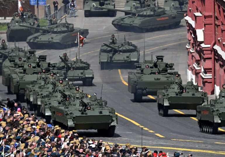 Mega paradă de Ziua Victoriei la Moscova. Putin, alături de lideri străini: Operațiunea militară are sprijinul întregii societăți (Video)