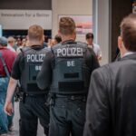 Atac cu cuțitul în Germania: O femeie a înjunghiat 18 persoane în gara din Hamburg (Foto & Video)