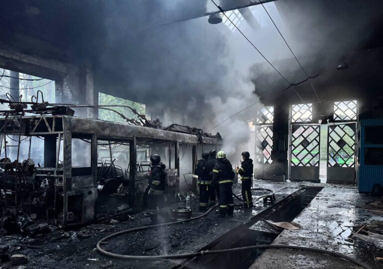 Ziua 1192 Rușii au lovit poșta din Odesa și troleibuzele din Harkov (Foto & Video). Ucraina e gata de noi negocieri, dar cu condiții. Test pentru SUA