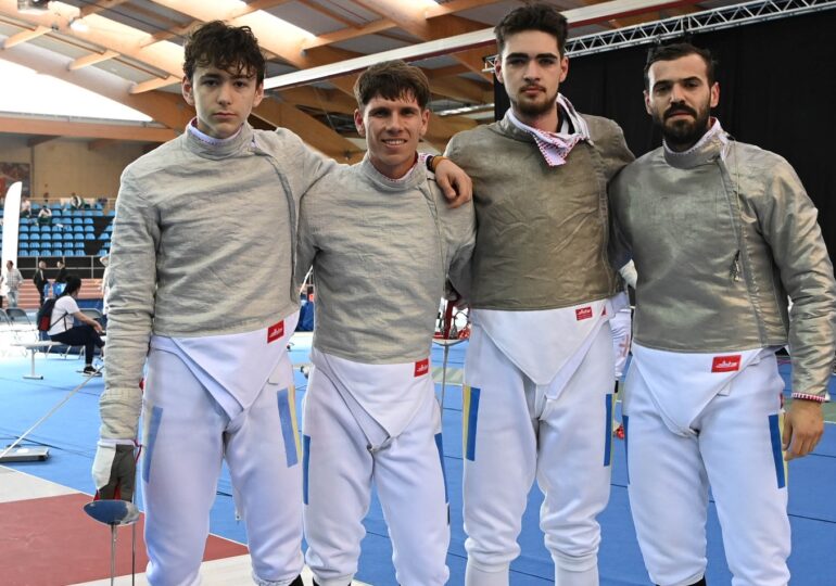 Echipa masculină de sabie a României, medaliată cu bronz la Cupa Mondială de scrimă
