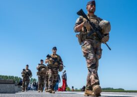 Fake news pe TikTok despre militari francezi pregătiți să înceapă un război civil în România după vot