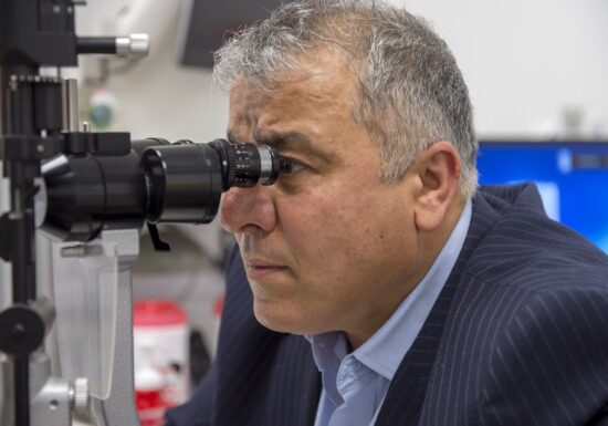 Un simplu control oftalmologic ar putea depista o boală degenerativă gravă, înainte să apară simptomele