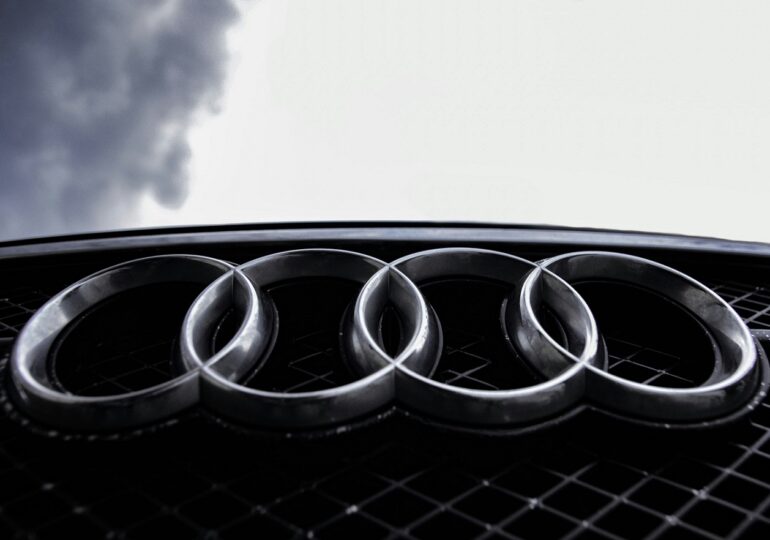 Europa vrea să facă dintr-o fabrică Audi una de armament. Dar e o mare greșeală