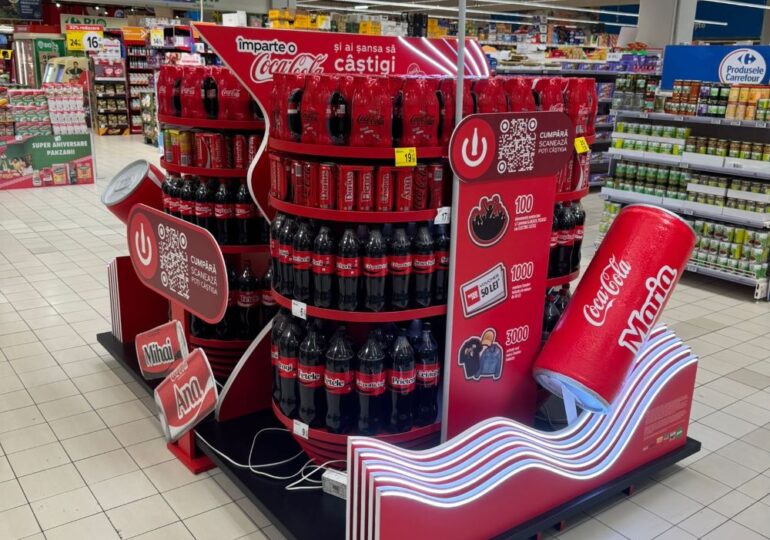 Carrefour semnează un acord unic cu îmbuteliatorii Coca-Cola pentru reducerea deșeurilor de ambalaje și a emisiilor de carbon