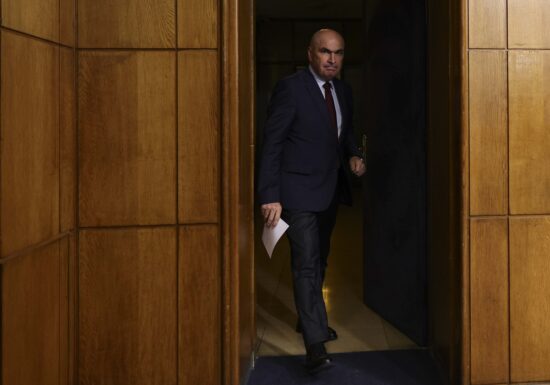 Va supraviețui politic Ilie Bolojan?