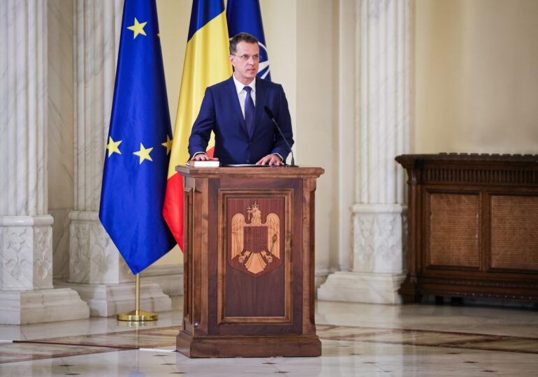 Noul ministru Moșteanu promite o armată tânără, bine echipată și motivată (Video)