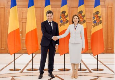 Criza politică de la București afectează Chișinăul