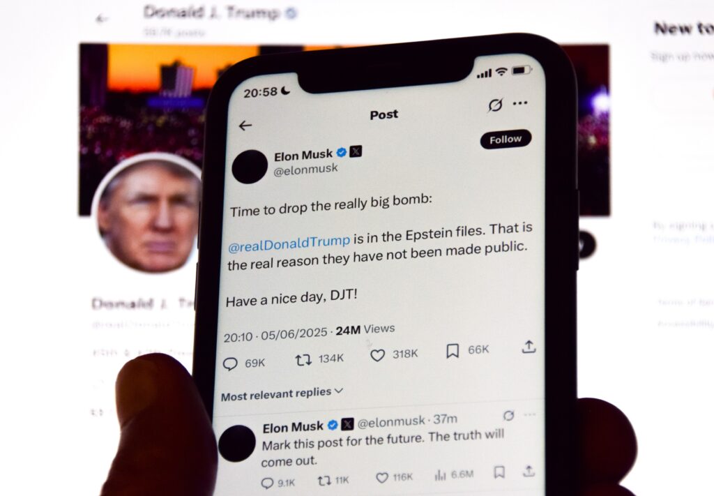 Trump And Musk Public Spat Intensifies