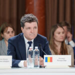 De trei zile negocierile sunt în pom, dar Nicușor Dan nu crede că se bate pasul pe loc – echipele tehnice au discutat timp de 50 de ore